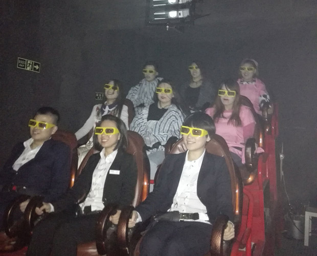 汉阳模拟体验小型5D影院