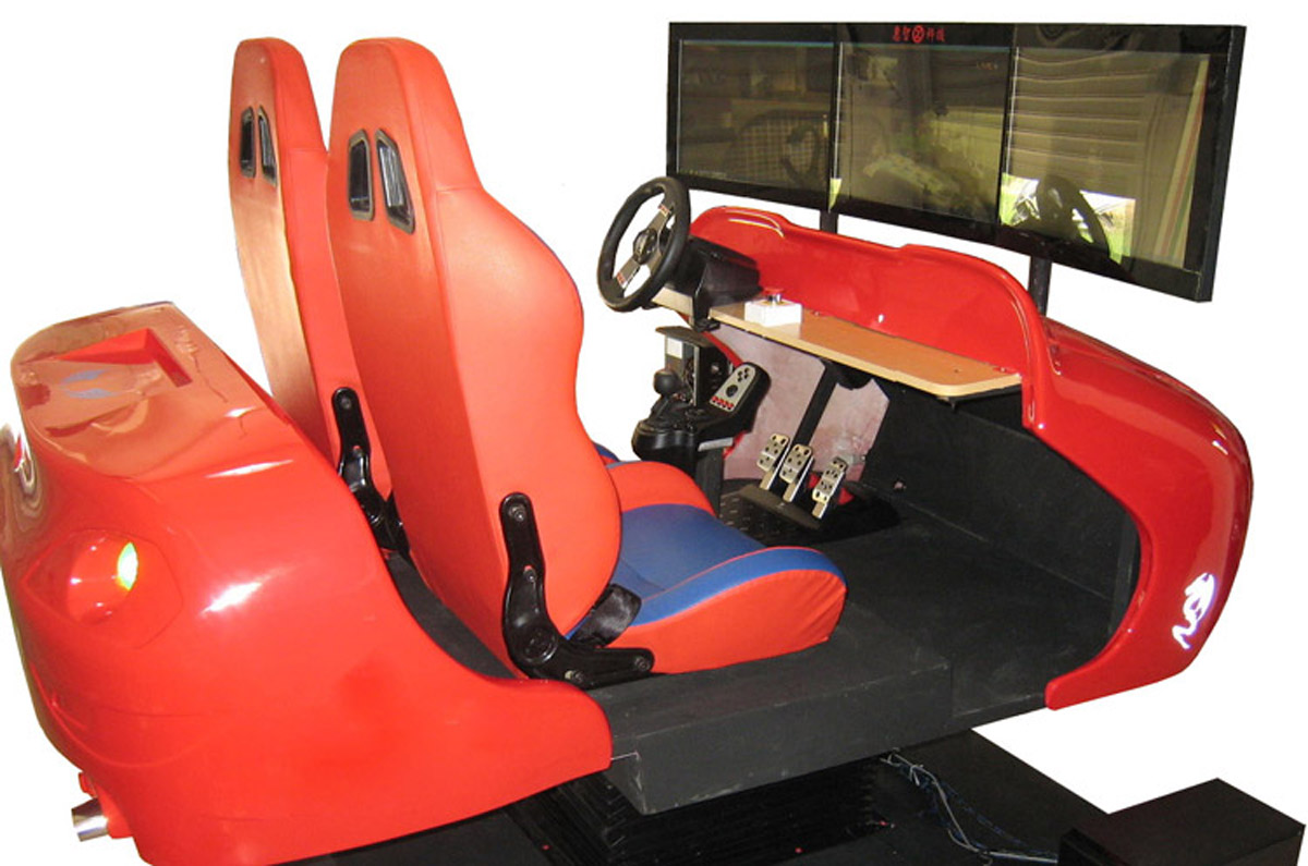 模拟体验动感赛车模拟器交通安全.jpg