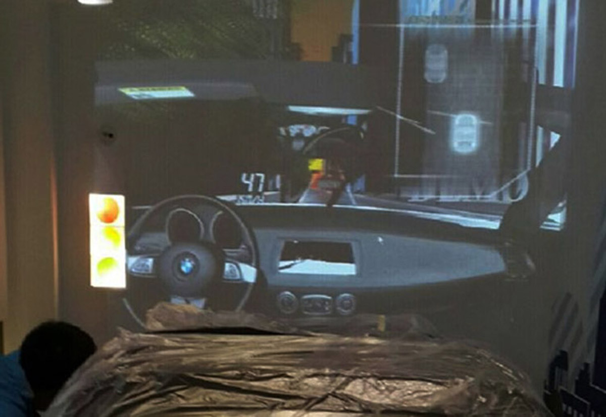 模拟体验虚拟汽车漫游.jpg